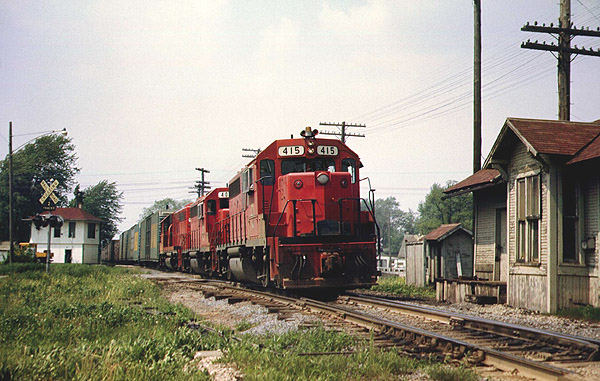 image copyright Jim Sinclair - do not use without permission - aboard southbound DT&I train approaching the trestle at Quincy August 27, 1977